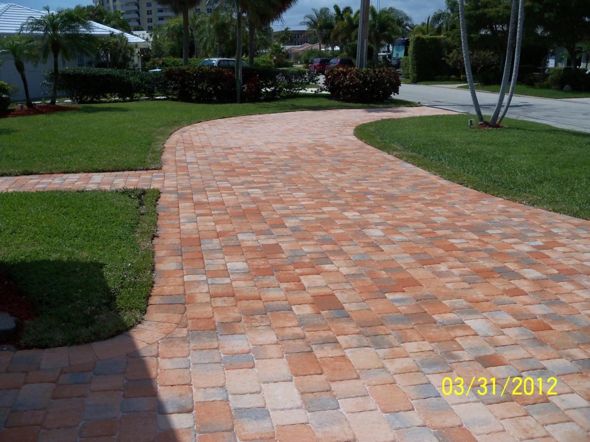 Pool Patio Pavers - project photo 2