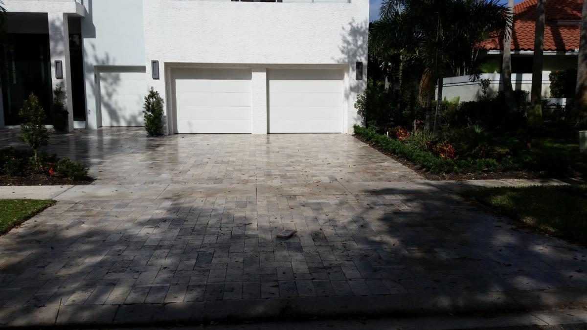 Cliff's Pools & Patios paver driveway and walkway