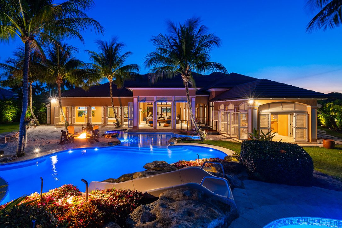 Cliff's Pools & Patios outdoor pool lighting