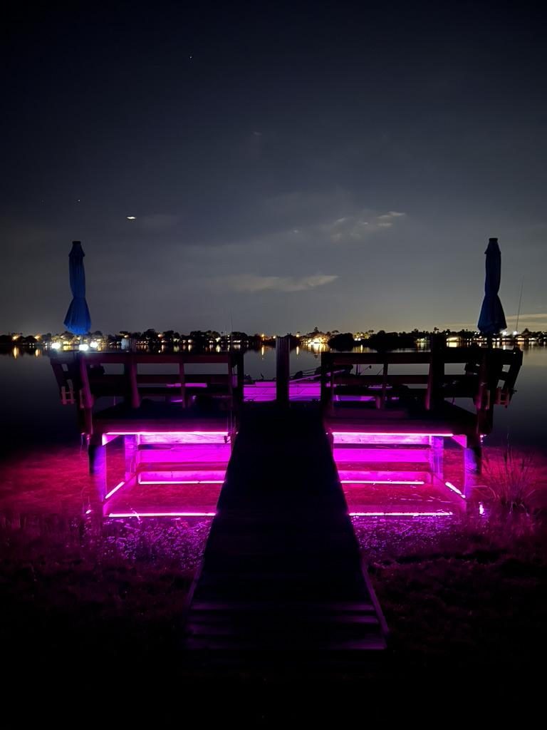 Cliff's Pools & Patios outdoor pool lighting