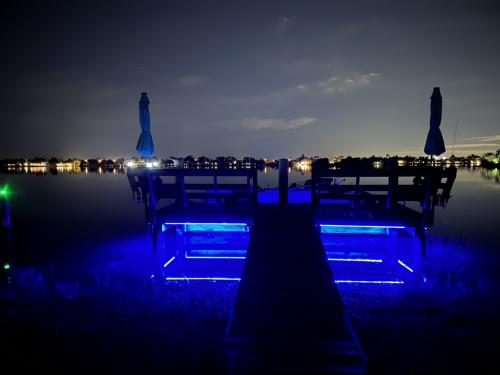Cliff's Pools & Patios outdoor pool lighting