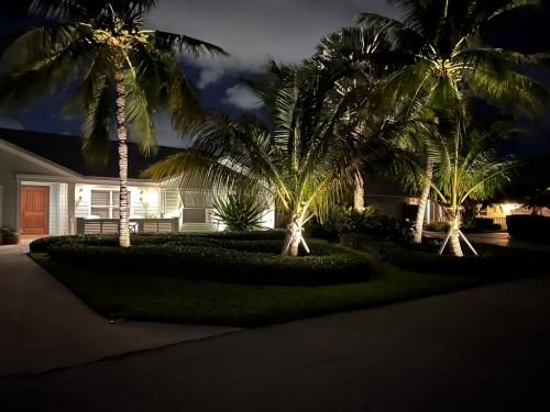 Cliff's Pools & Patios outdoor pool lighting