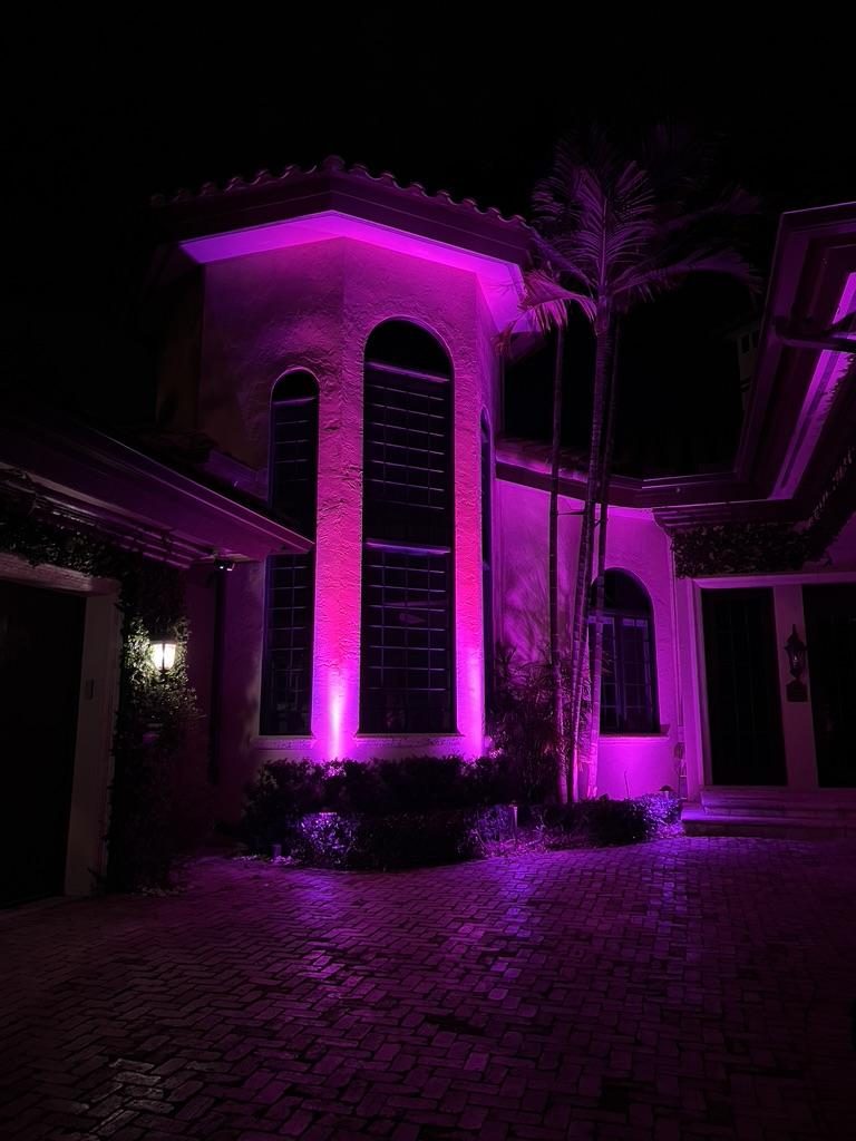 Cliff's Pools & Patios outdoor pool lighting