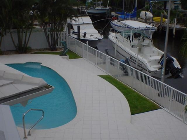 Cliff's Pools & Patios paver pool deck and patio