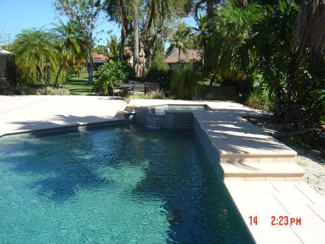 Cliff's Pools & Patios paver pool deck and patio