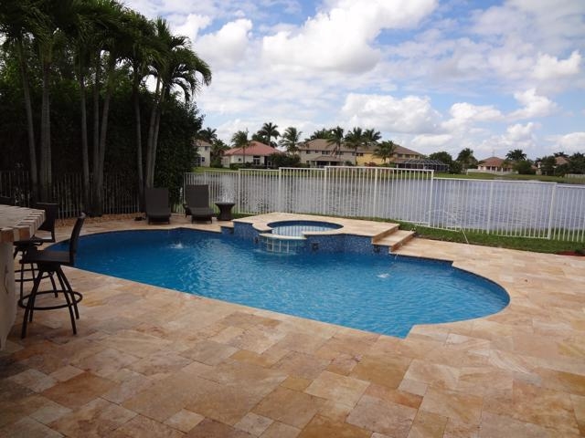 Travertine Pool & Patio Pavers Gallery