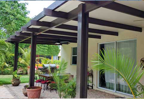 Traditional shelter patio cover providing shade - Cliff's Pool